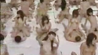 ಈ ಮರಿಯನ್ನು ಮೆಚ್ಚಿಸಲು ...