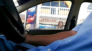 ಹಚ್ಚೆ ಹಾಕಿದ ಶ್ಯಾಮಲೆ  ...